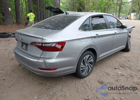 2020 Volkswagen Jetta 1.4T Sel from USA, damaged, VIN 3VWE57BU9LM082552